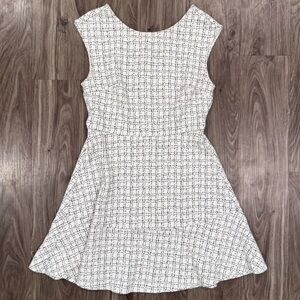 LOFT Black and White Patterned Knit Top